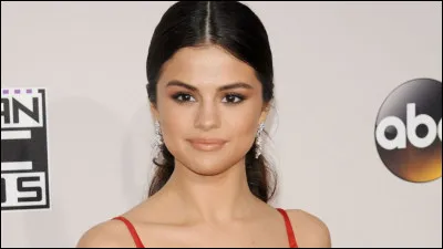 Selena Gomez est dans le top 30 des comptes Tiktok les plus suivies. Cette année, elle fête d'ailleurs ses 30 ans et elle est chanteuse et actrice depuis des années. Quel est son signe ?