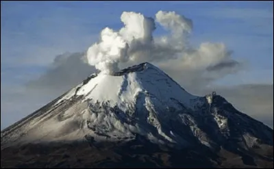 Quel est ce volcan du Mexique près de Mexico, plus haut volcan d'Amérique du nord qui culmine à 5 126 m d'altitude ?