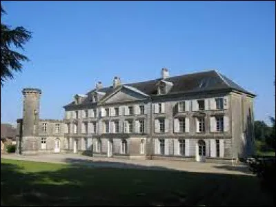 Je vous emmène dans les Hauts-de-France à la découverte du château de Verchocq. Commune de l'arrondissement de Montreuil-sur-Mer, elle se situe dans le département ...
