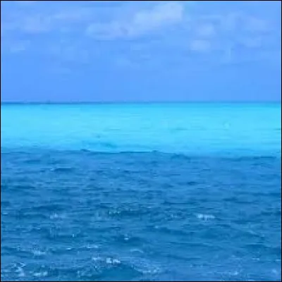 De quelle couleur est la mer ?