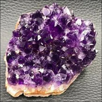 Quel est le nom de ce minéral ?