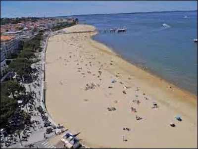 Dans quel département français se situent la ville d'Arcachon et son fameux bassin ?