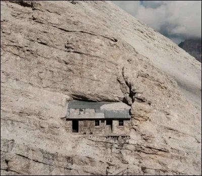 Et pour finir, où pourrait se trouver cette bicoque à flanc de montagne ?