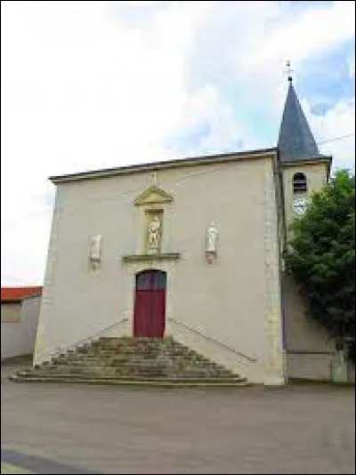 Voici l'église Saint-Pierre, à Faulx. Village de l'aire d'attraction Nancéenne, traversé par la Mauchère, il se situe dans le département ...