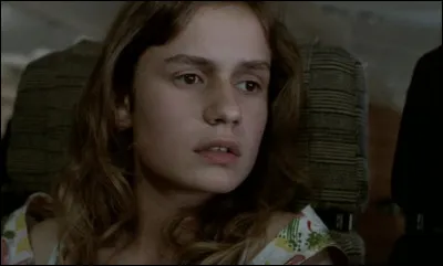 Quelle comédienne joue dans "Sans toit ni loi" ?