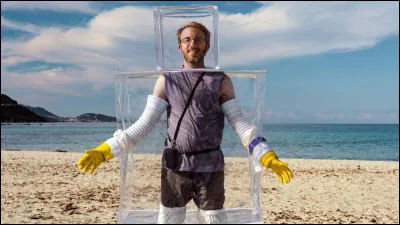 Il est un enfant-bulle, nous parlons bien entendu de :