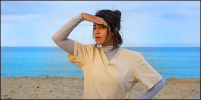 Elle est complétement obsédée par le personnage principal, de qui s'agit-il ?