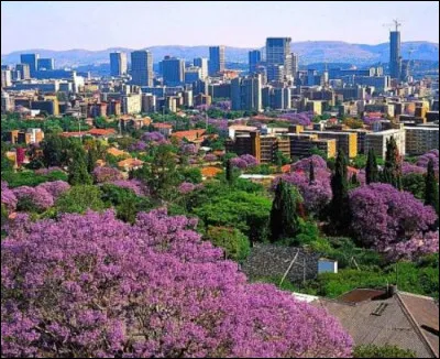 Quelle autre capitale africaine doit son nom à un homme politique et général d'armée coloniale, qui fut pourtant, au nom de la chrétienté, un véritable boucher sanguinaire pour les autochtones ?