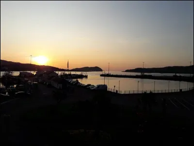 Qui a composé la chanson "Mull of Kintyre" ?