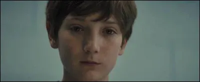 Quel membre le garçonnet va-t-il casser à la fille qui lui plaît dans sa classe ?