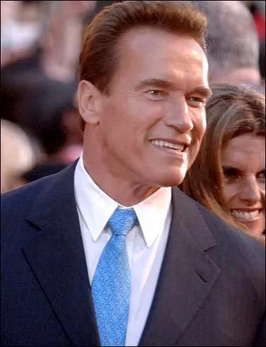 Clbre pour son rle du Terminator, cet acteur amricain est aussi le Gouverneur de la Californie depuis 2003. Comment s'appelle-t-il ?