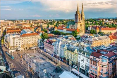 Quelle est cette ville, capitale de la Croatie, centre économique du pays ?