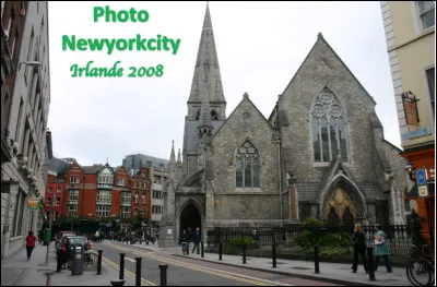 Quelle est cette ville, capitale et plus grande ville de l'État d'Irlande ?