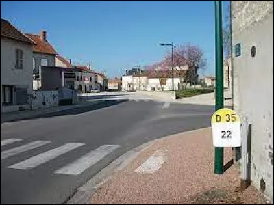 Saint-Bonnet-de-Rochefort est un village Bourbonnais situé dans l'ancienne région ...