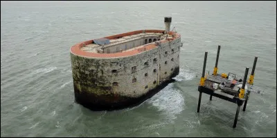 Blanche et Rouge sont sœurs. Laquelle des deux est arrivée en première sur le Fort.