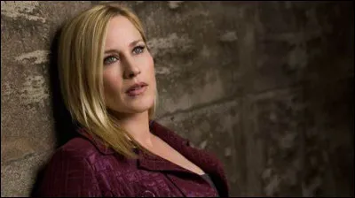 De laquelle de ses filles Joe lit-il une histoire ?