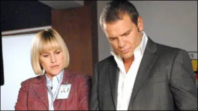 Dans le même épisode, quelle fille de Joe va rêver d'un crash d'avion ?