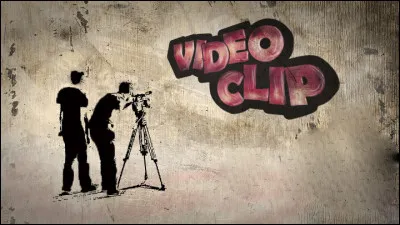 Quel clip ont regardé Cassandre et Esther pendant leur sortie  ?