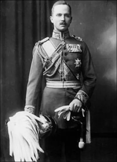 Dans quel pays décède Charles-Édouard de Saxe-Cobourg et Gotha ?