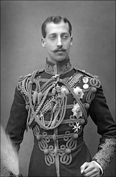 Combien Albert Victor de Clarence a-t-il de parrains et de marraines ?
