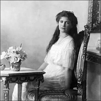 Quel est le mois de naissance de Maria Nikolaïevna de Russie ?