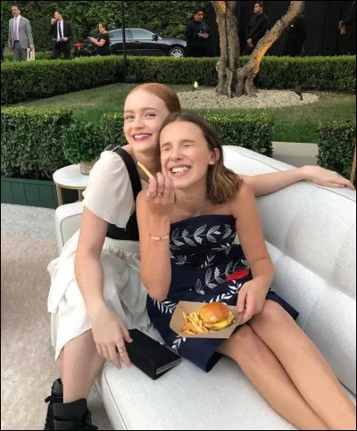 Qui se fait-il harceler ?