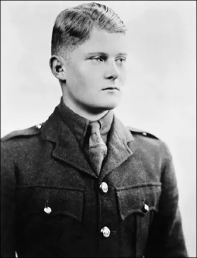 De quelle nationalité est Alastair Windsor ?