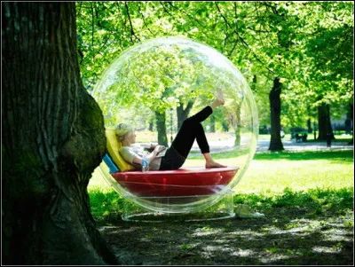 Que signifie l'expression ''être dans sa bulle'' ?