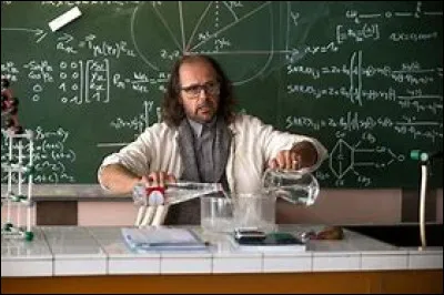 Que fait faire le professeur de sport à ses élèves au premier cours ?