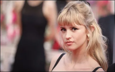 À quelle âge a-t-elle eu sa première rupture ?