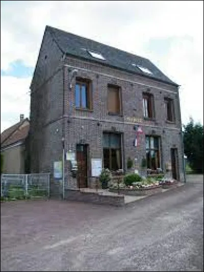 Nous prenons maintenant la direction de la Normandie, avec cette visite de Melleville. Commune du Pays de Caux, dans l'aire d'attraction d'Eu, elle se situe dans le département ...
