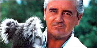 Dans "Woobinda", quel métier exerce John Stevens ?