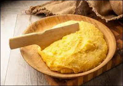 Le "sosso maïs'' est un plat typique de quelle île appelée autrefois ''l'île Bourbon'' ?