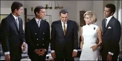 Dans "Mission Impossible", les membres de l'équipe effectuent des opérations légales pour la C.I.A.