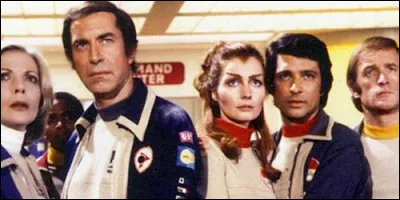 Dans "Cosmos 1999", où la Terre entrepose-t-elle ses déchets nucléaires ?