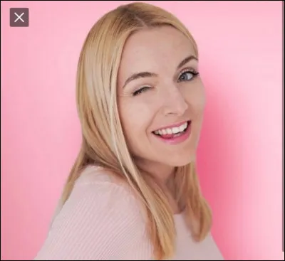 Qui est cette youtubeuse ?