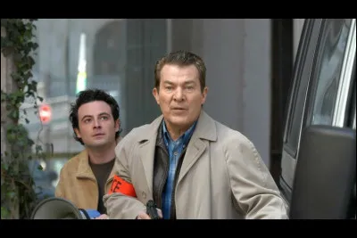 Com : qui joue le rôle de sur Thérèse, dans la série TV "Sur Thérèse.com" ?