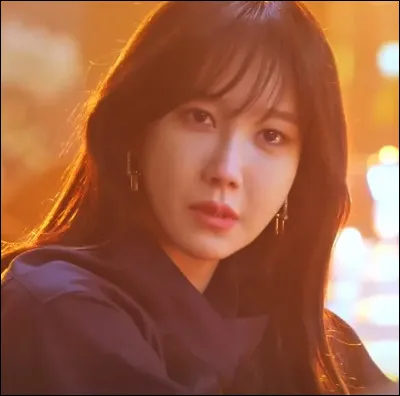 Qui fait arrêter Yoon-hee pour le meutre de Soo-ryeon alors que c'est lui le véritable meutrier ?