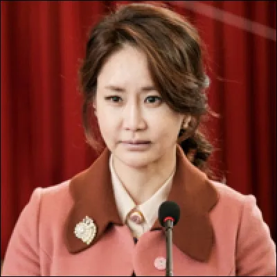 Que fait Kang Ma-ri à ses heures perdues ?