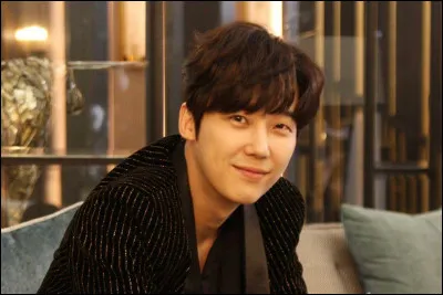 Autrefois, avec qui a-t-il été par le passé ?