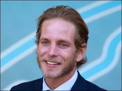 À quelle dynastie appartient Andrea Casiraghi ?