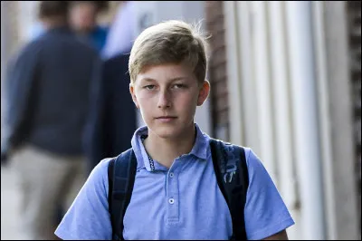 À quelle place est Emmanuel de Belgique dans l'ordre de succession au trône de Belgique ?