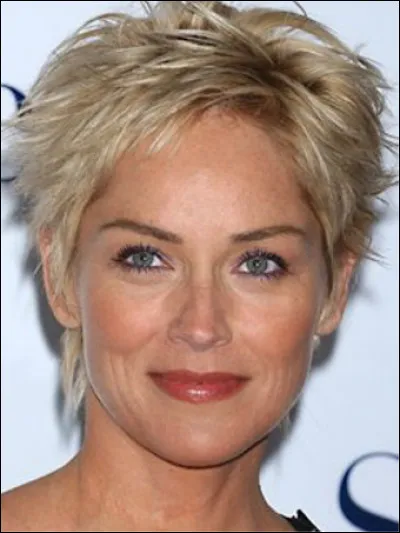 Qui est cette Sharon, actrice américaine née en 1958 ?