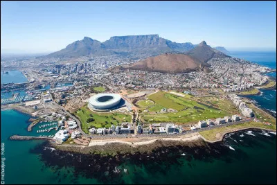 Ville : L'Afrique du Sud a trois capitales officielles : Bloemfontein, Pretoria et ...