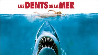 Qui est le cinéaste américain, réalisateur du film de 1975 ''Les Dents de la mer'' ?