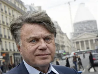 Collard, c'est un célèbre avocat, devenu homme politique. Quel est son prénom ?