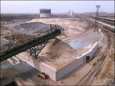 Il fait lit à part, c'est l'...