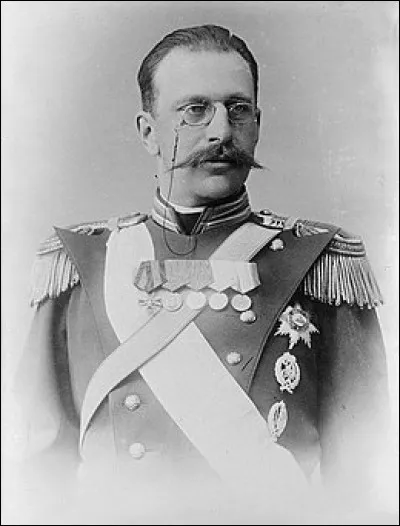 Comment s'appelle la femme de Georges-Alexandre de Mecklembourg-Strelitz ?