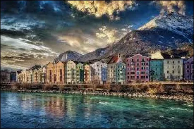 La ville d'Innsbruck se situe-t-elle en Autriche ?