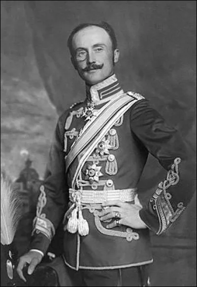 Dans quel pays Adolphe II de Schaumbourg-Lippe est-il décédé ?